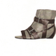 Illustration for article titled 5 Fugly Things Urban Outfitters Wants You To Wear This Spring